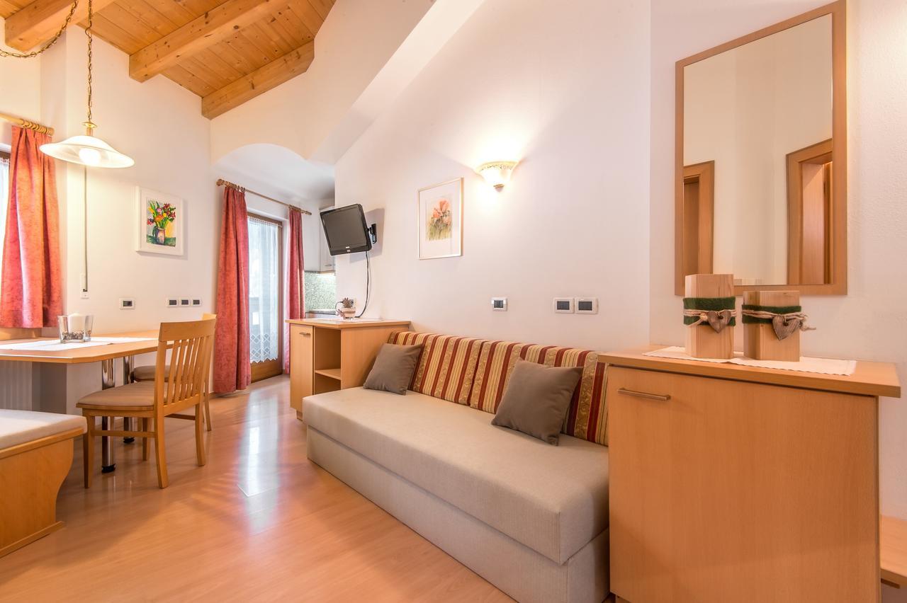 Garni Piz Da L'Ander Hotel Corvara In Badia Exterior photo